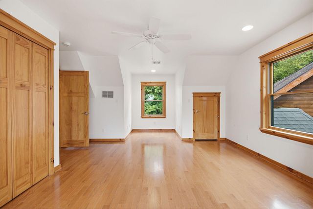 9131 W TERRAPIN HILLS RD, Columbia, MO 65203