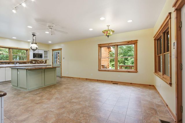 9131 W TERRAPIN HILLS RD, Columbia, MO 65203