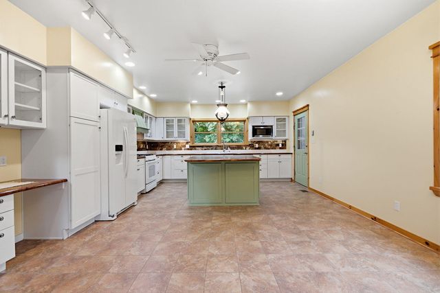 9131 W TERRAPIN HILLS RD, Columbia, MO 65203