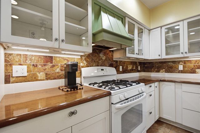 9131 W TERRAPIN HILLS RD, Columbia, MO 65203