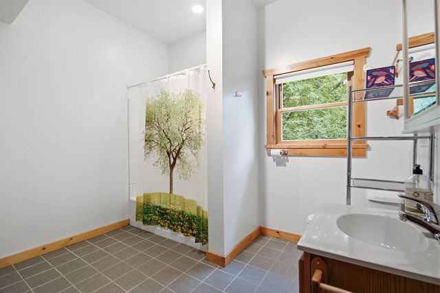 9131 W TERRAPIN HILLS RD, Columbia, MO 65203