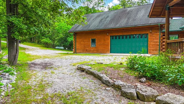 9131 W TERRAPIN HILLS RD, Columbia, MO 65203