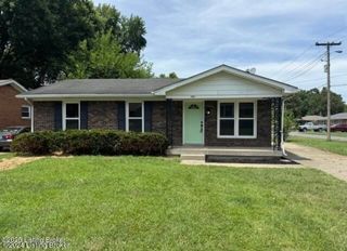 1501 Sadie Ln, Louisville, KY 40216