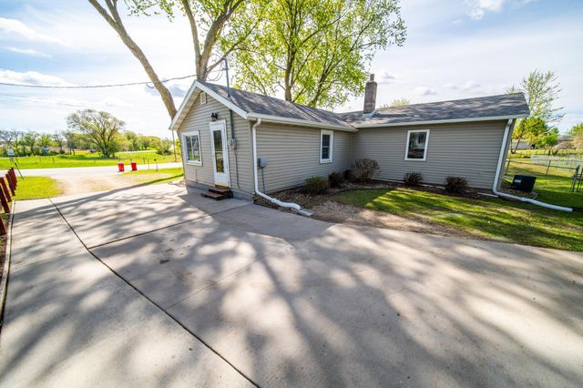 5757 65th Avenue SE, Rochester, MN 55904