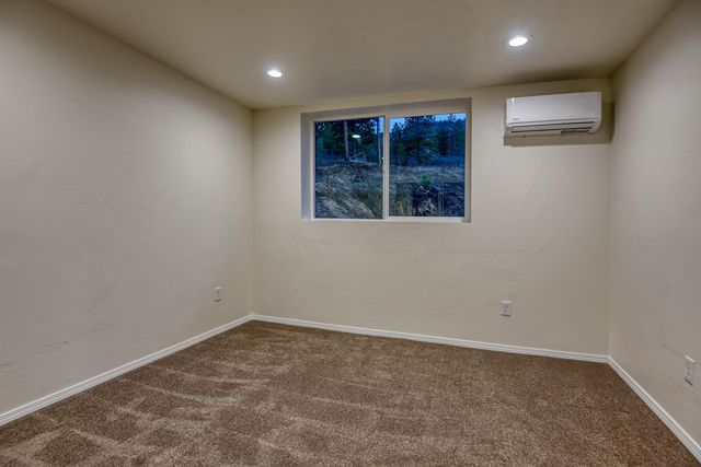 23422 E HENRY Rd Rd, Greenacres, WA 99016