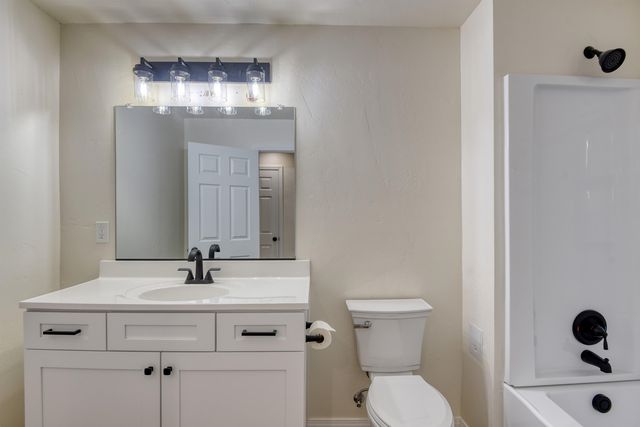 23422 E HENRY Rd Rd, Greenacres, WA 99016