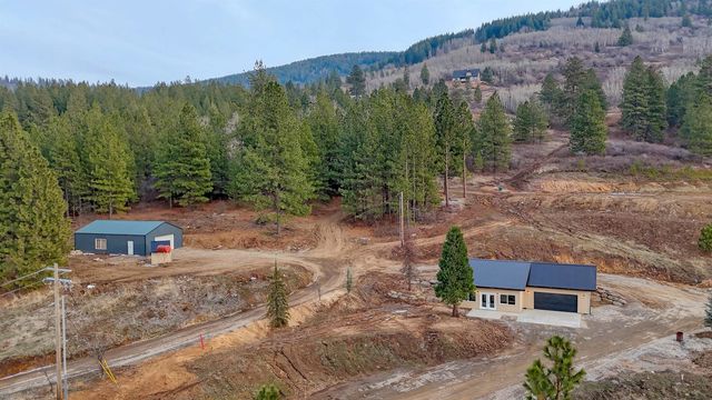 23422 E HENRY Rd Rd, Greenacres, WA 99016