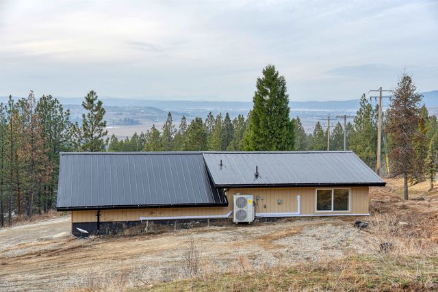 23422 E HENRY Rd Rd, Greenacres, WA 99016