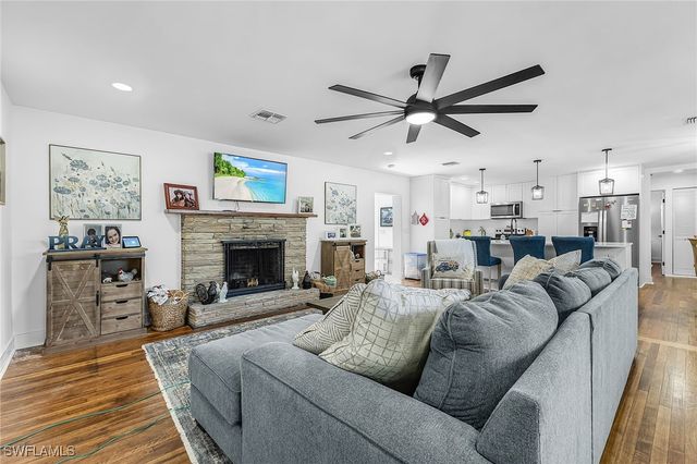 3843 Marvaez ST, Fort Myers, FL 33901