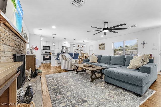 3843 Marvaez ST, Fort Myers, FL 33901