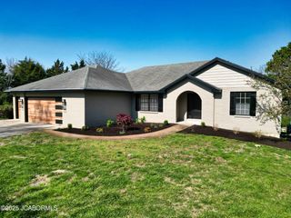 9747 S RTE N, Columbia, MO 65203