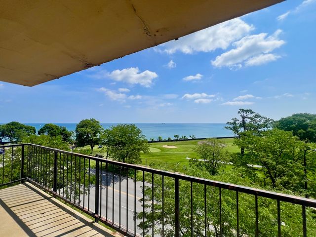 6730 S South Shore Drive 501, Chicago, IL 60649
