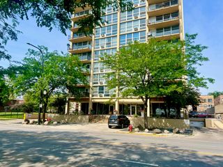 6730 S South Shore Drive 501, Chicago, IL 60649