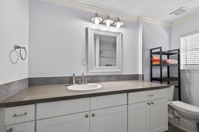 69 Colony Park Circle, Galveston, TX 77551