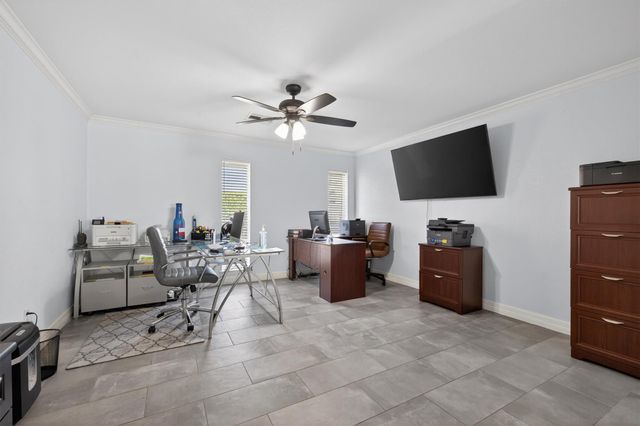 69 Colony Park Circle, Galveston, TX 77551