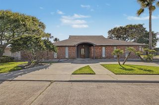 69 Colony Park Circle, Galveston, TX 77551