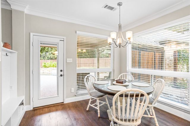 8809 Hedge Row Court, North Richland Hills, TX 76182