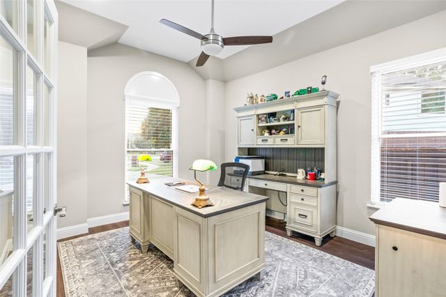 8809 Hedge Row Court, North Richland Hills, TX 76182