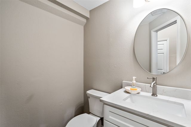8809 Hedge Row Court, North Richland Hills, TX 76182