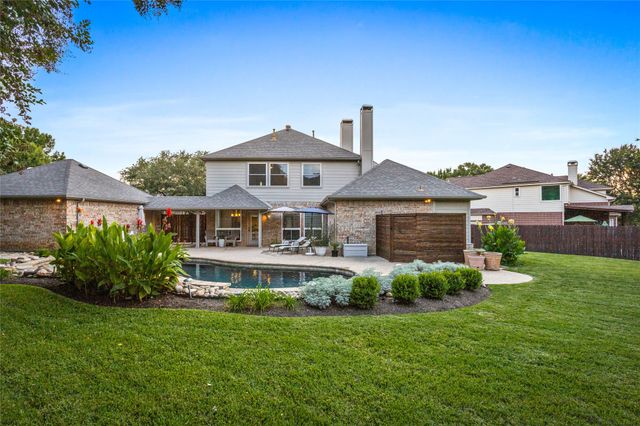 8809 Hedge Row Court, North Richland Hills, TX 76182