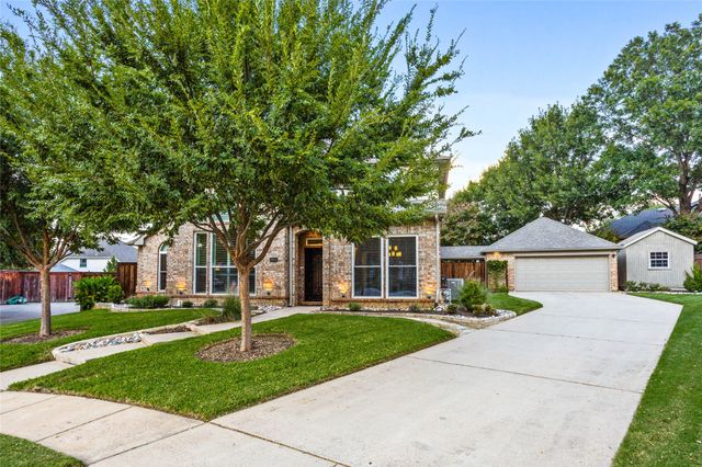 8809 Hedge Row Court, North Richland Hills, TX 76182