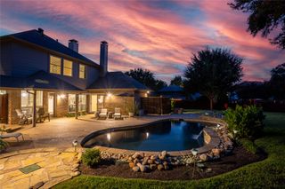 8809 Hedge Row Court, North Richland Hills, TX 76182