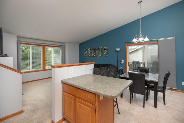 4113 Trumpeter Drive SE, Rochester, MN 55904