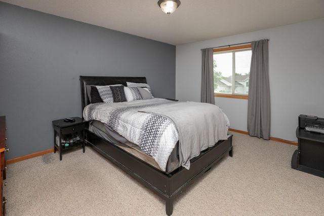 4113 Trumpeter Drive SE, Rochester, MN 55904