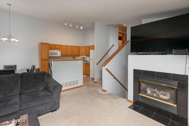 4113 Trumpeter Drive SE, Rochester, MN 55904