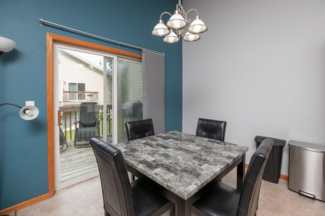 4113 Trumpeter Drive SE, Rochester, MN 55904