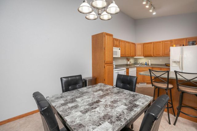 4113 Trumpeter Drive SE, Rochester, MN 55904