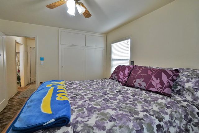 605 E Myrtle Street, Hanford, CA 93230