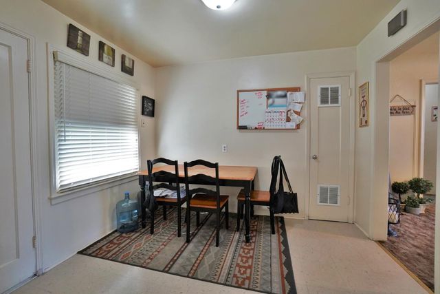 605 E Myrtle Street, Hanford, CA 93230