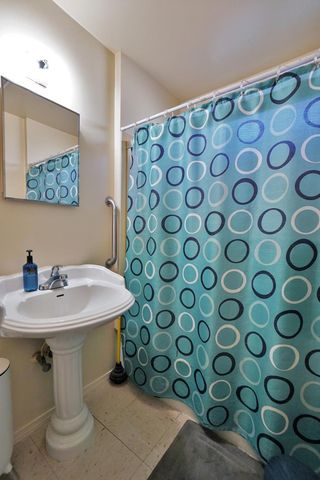 605 E Myrtle Street, Hanford, CA 93230