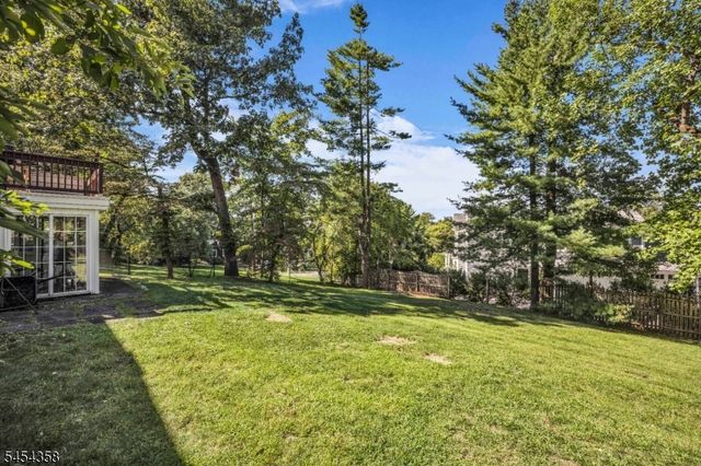 3 Deer Run Cir, Chatham Twp., NJ 07928