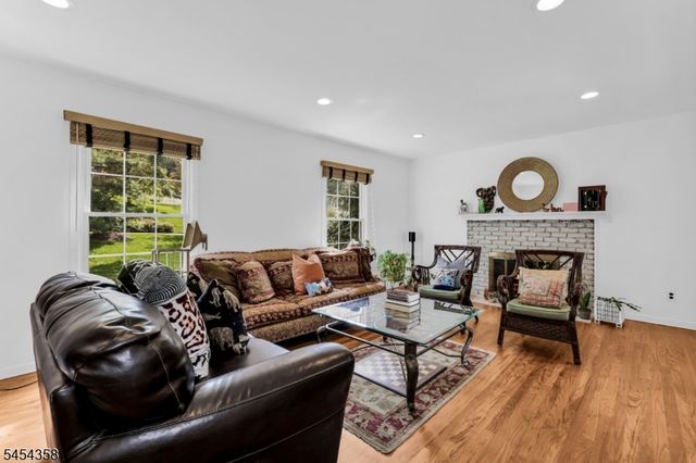 3 Deer Run Cir, Chatham Twp., NJ 07928