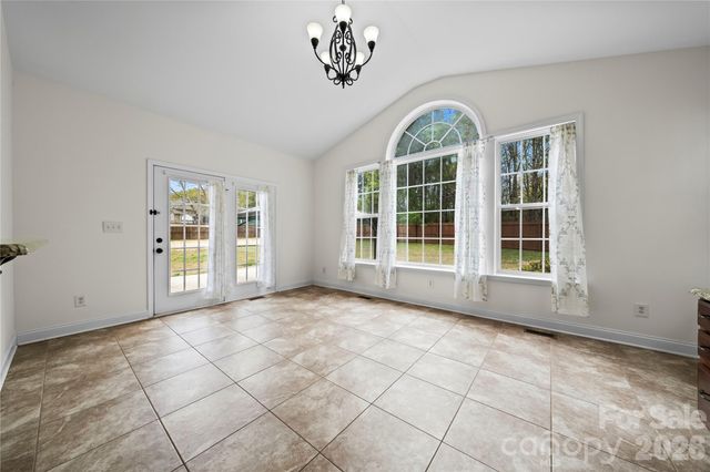 2589 Shamrock Road, Harrisburg, NC 28075