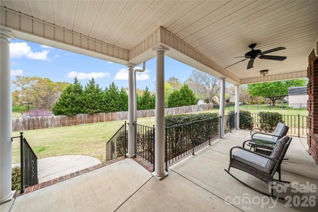 2589 Shamrock Road, Harrisburg, NC 28075