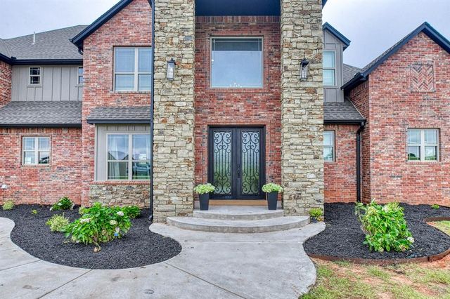 3802 Turtle Creek Circle, Tuttle, OK 73089