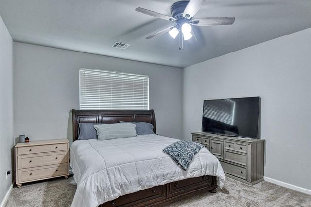 3802 Turtle Creek Circle, Tuttle, OK 73089