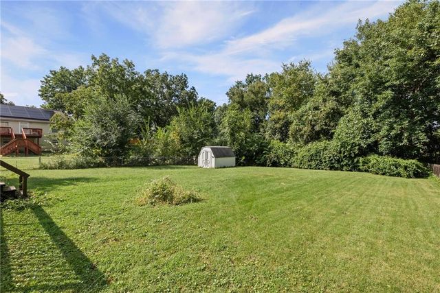 9612 E 31st Street, Independence, MO 64052