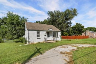 9612 E 31st Street, Independence, MO 64052