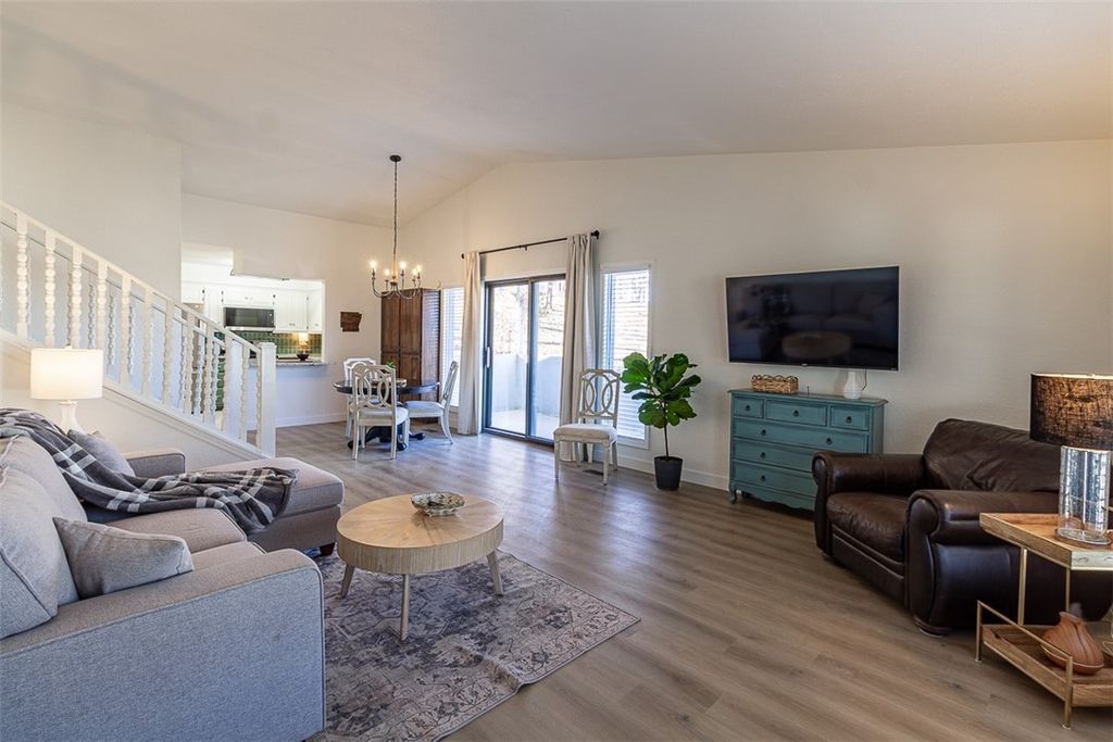 16 Estes Drive, Bella Vista, AR 72715