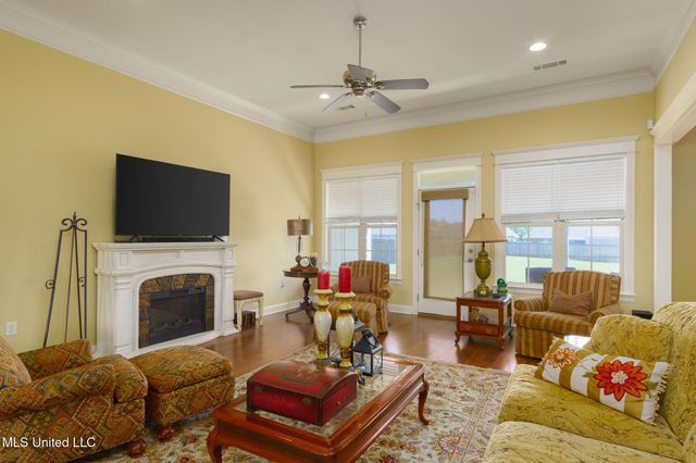 15 Stonemore Road, Petal, MS 39465