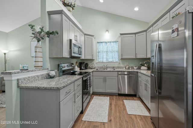 901 8th Street, Waveland, MS 39576