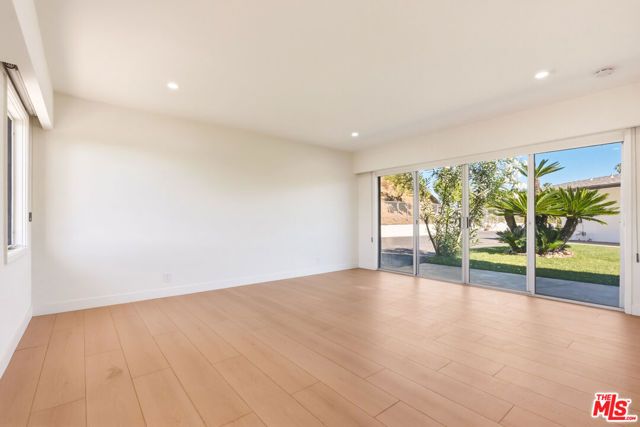 1682 Larco Way, Glendale, CA 91202