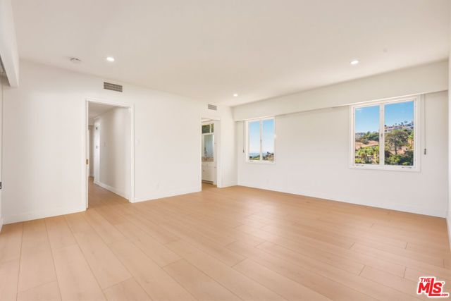 1682 Larco Way, Glendale, CA 91202