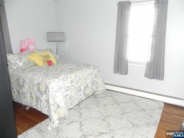 16 Seiler Court, Little Ferry, NJ 07643