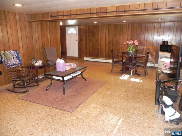 16 Seiler Court, Little Ferry, NJ 07643