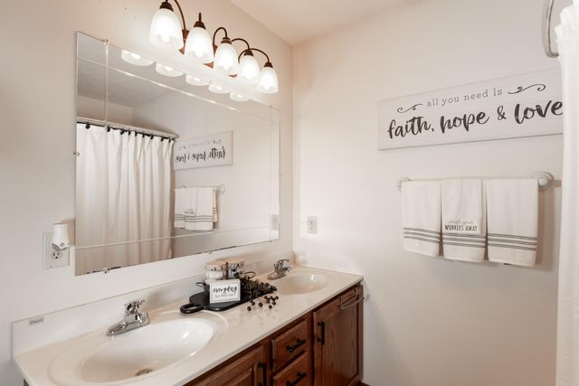 4661 Rosswood Lane 4661 Rosswood Lane, Springfield, OH 45502